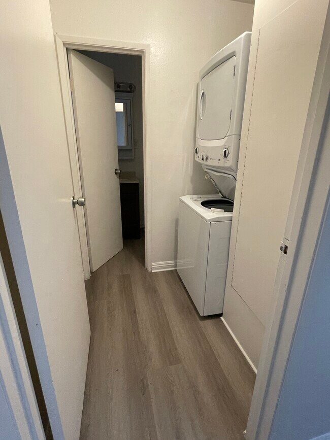 Building Photo - 3361 E Andy St