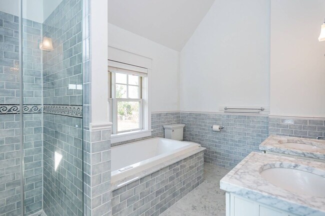 Building Photo - 29 South St