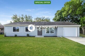 Building Photo - 3 Bedroom Pet-Friendly Home in North Port,...