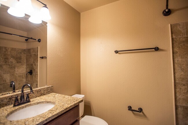 Building Photo - 2451-2451 N Brophy Cir