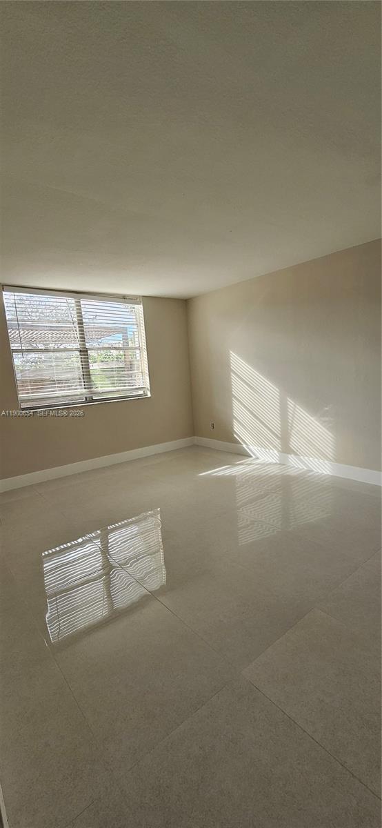 Building Photo - 4360 NW 79th Ave