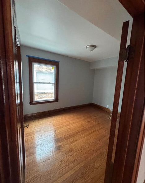 Building Photo - 6345 S Whipple St