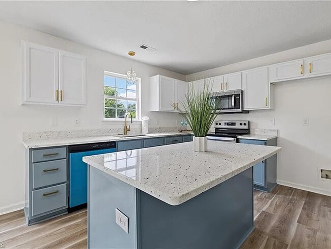 Building Photo - Build Equity While Leasing - Lease-to-Own