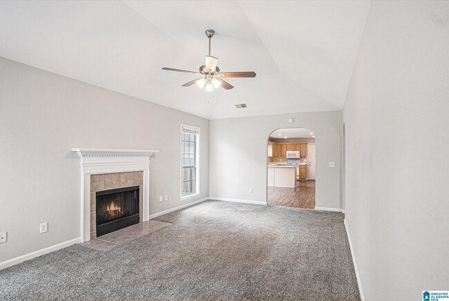 Building Photo - 139 Flagstone Ln