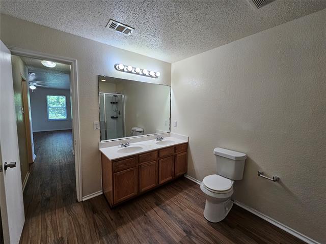 Building Photo - 1356 Fox Glenn
