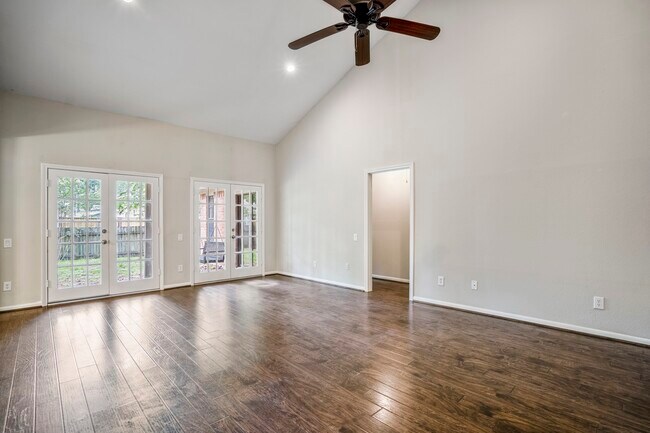 Building Photo - 3219 Fitzgerald Dr