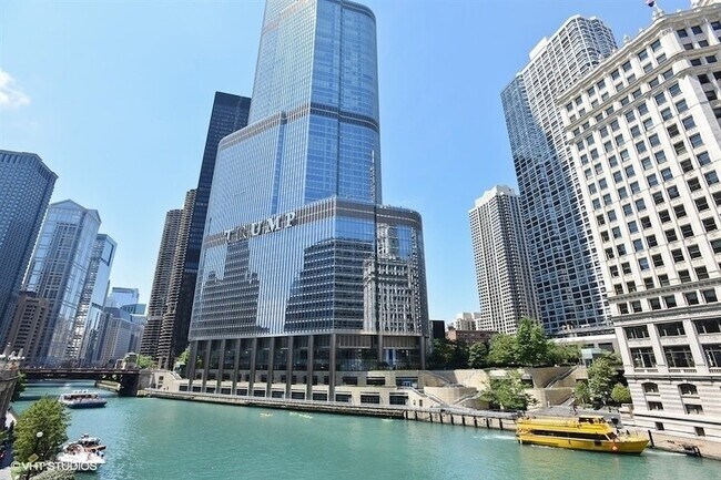 Building Photo - 405 N Wabash Ave