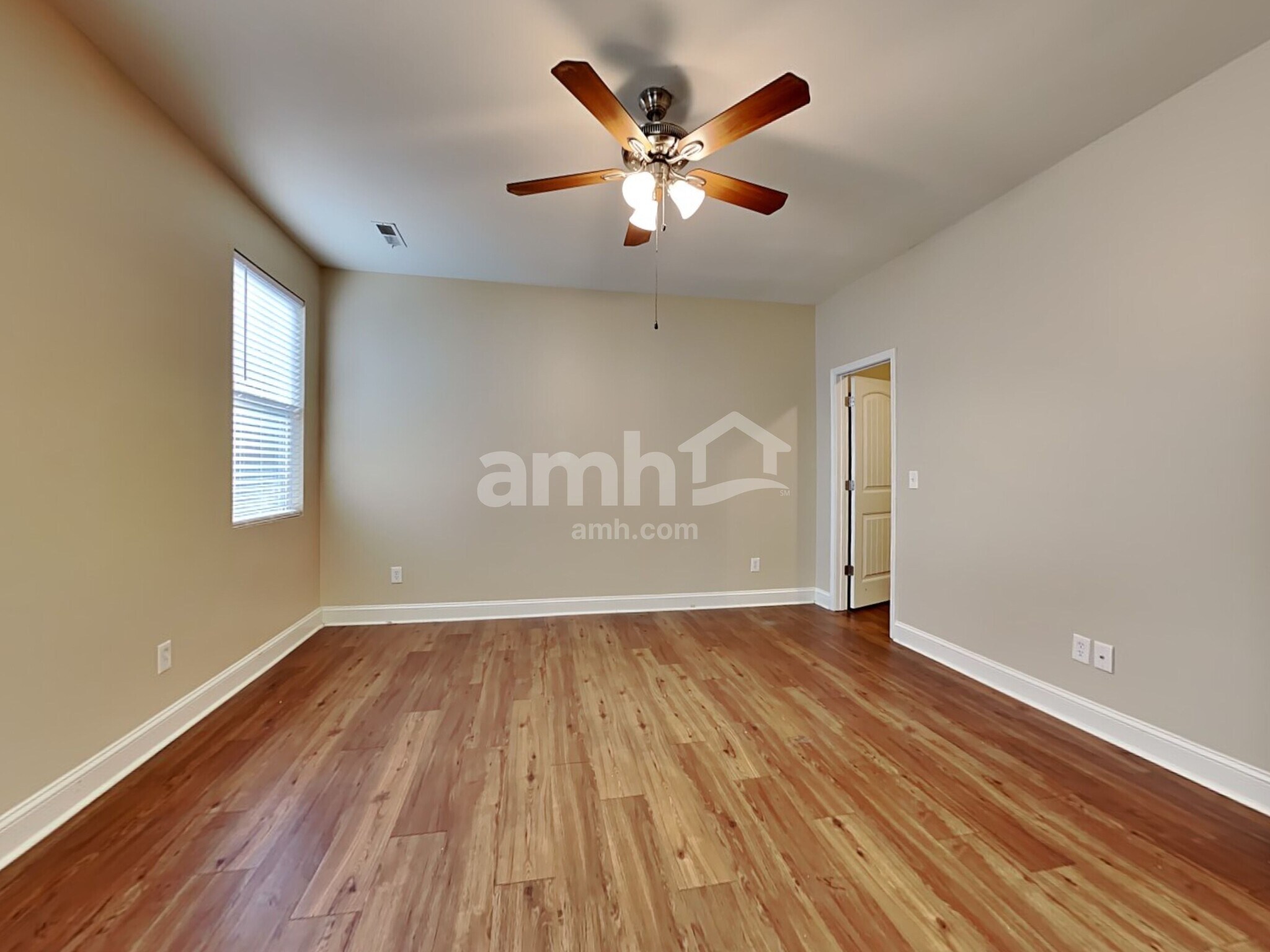 Building Photo - 306 Duck Pond Ln