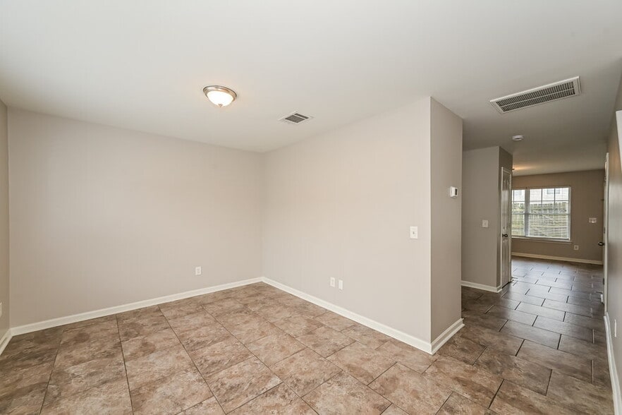 Building Photo - 8043 Logan Dr