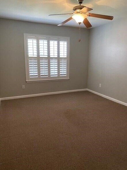 Building Photo - 2250 Bering Dr