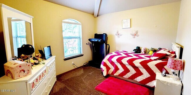 Building Photo - 13212 Emerald Hills St