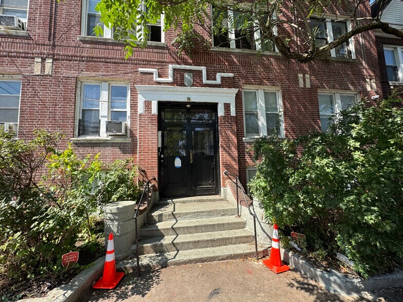 5 Van Houten Ave 44 - 8 Van Houten Ave