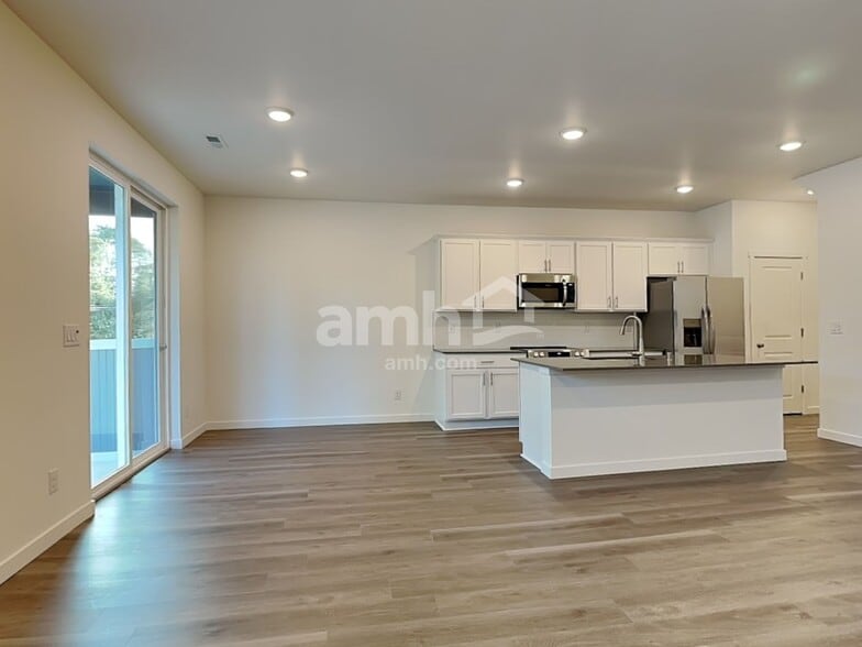 Building Photo - 5335 Turnstone St SE