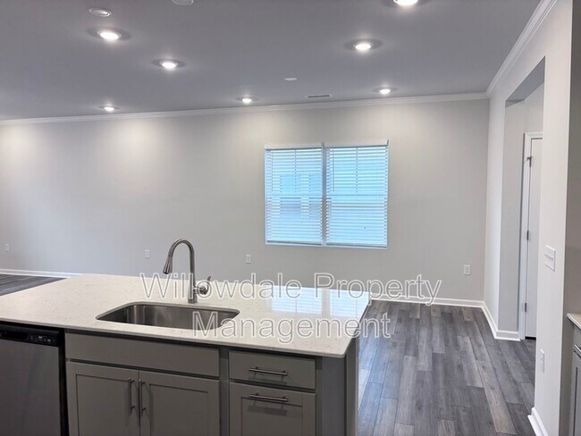Building Photo - 913 Aspen Pointe Trl