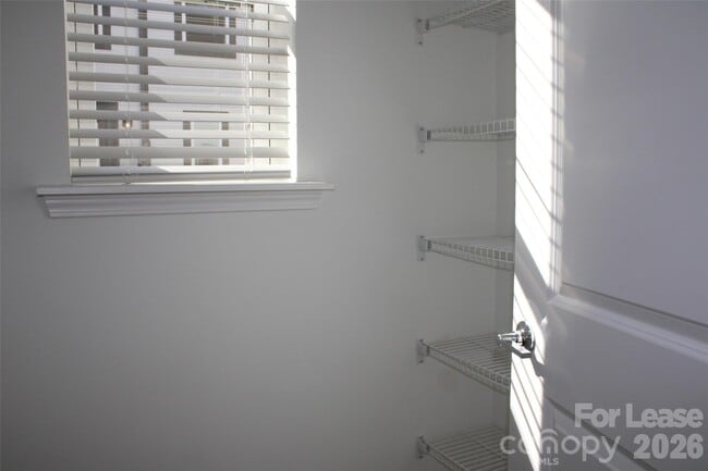 Building Photo - 743 Hoke Ln