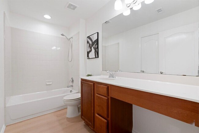 Building Photo - 6605 Kirkwynd Dr