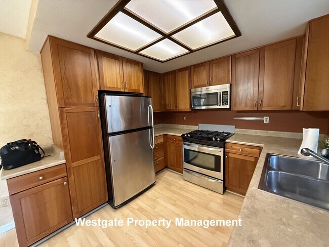 Building Photo - 1613 Perseus Ct