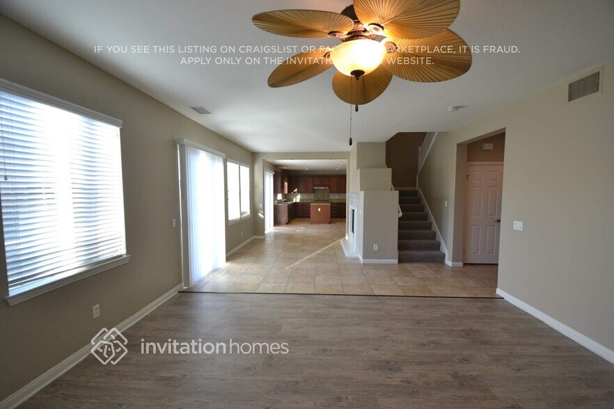 Building Photo - 32626 Spun Cotton Dr