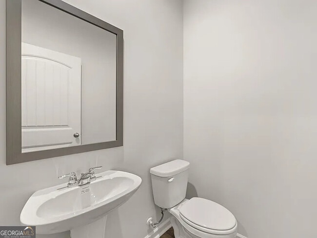 Building Photo - 50 Rustin Rdg