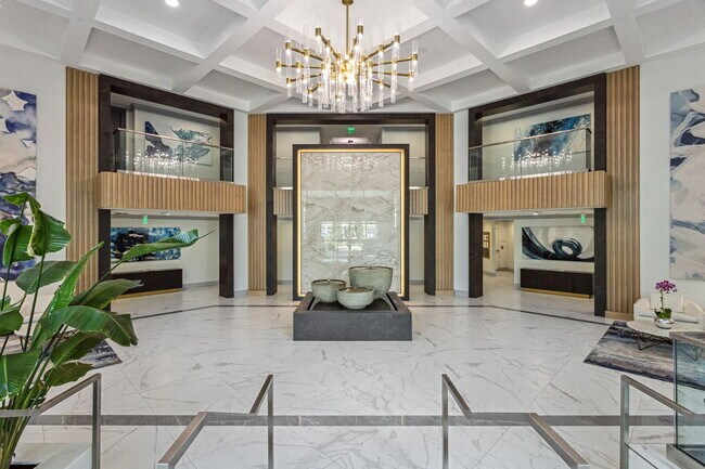 Building Photo - 500 SE Mizner Blvd