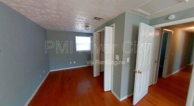 Building Photo - 7471 John F Kennedy Dr W