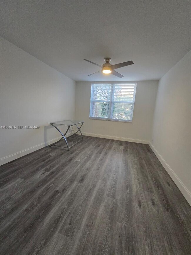 Building Photo - 6500 Cypress Rd