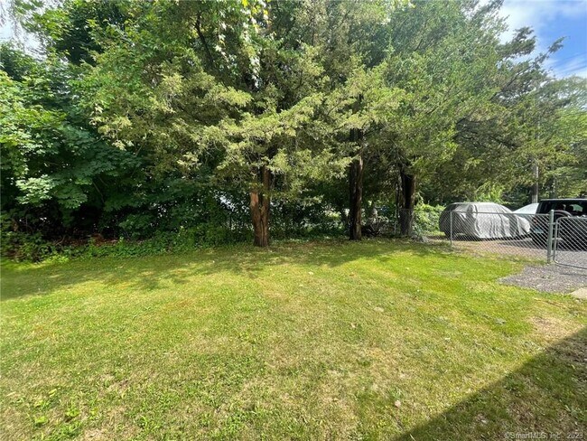 Building Photo - 83 Midway Oval