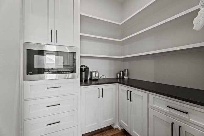 Building Photo - Luxury Home in Kelsey Park