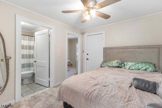 Building Photo - 47 Lakeview Terrace