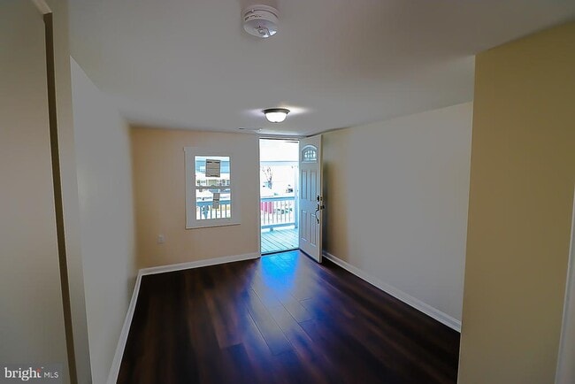 Building Photo - 427 Highland Ave