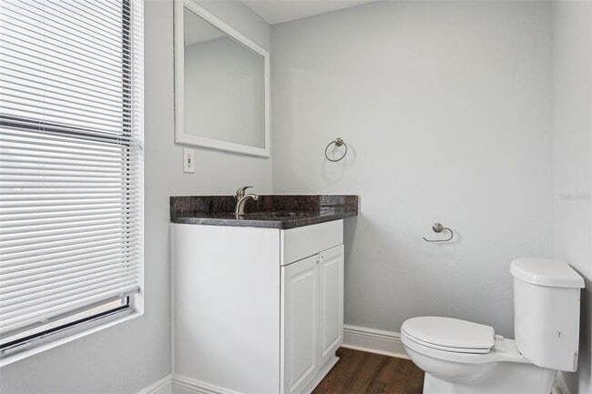 Building Photo - 3923 W Broad St