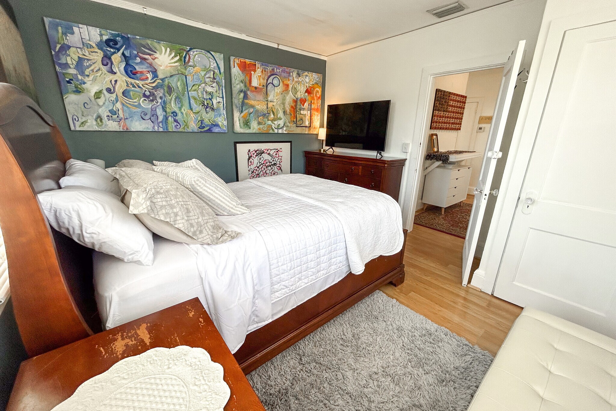 Building Photo - 321 11th St