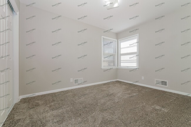 Building Photo - 5507 N Lydia Ave