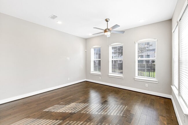 Building Photo - 12562 Holly Blue Ln