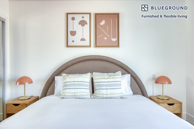 Building Photo - 1539 Purdue Ave