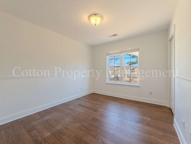 Building Photo - 7106 Haven Way