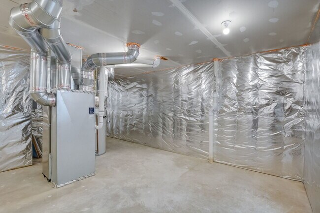 Building Photo - 708 Station Blvd