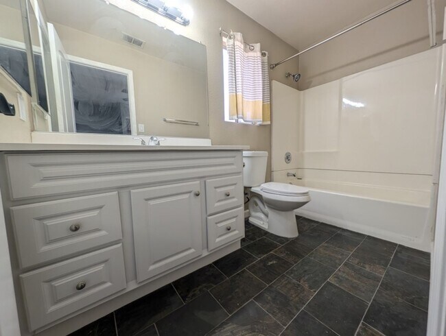 Building Photo - 9509 Lazy River Dr