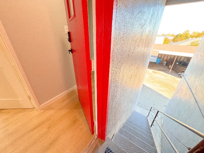 Building Photo - 12 Linden Ave