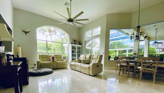 Building Photo - 132 Thornton Dr