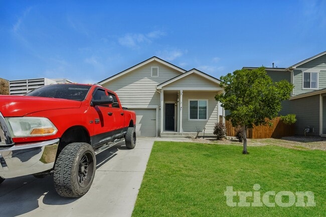 Building Photo - 6550 Phantom Way