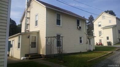 Building Photo - 89 N Montgomery St