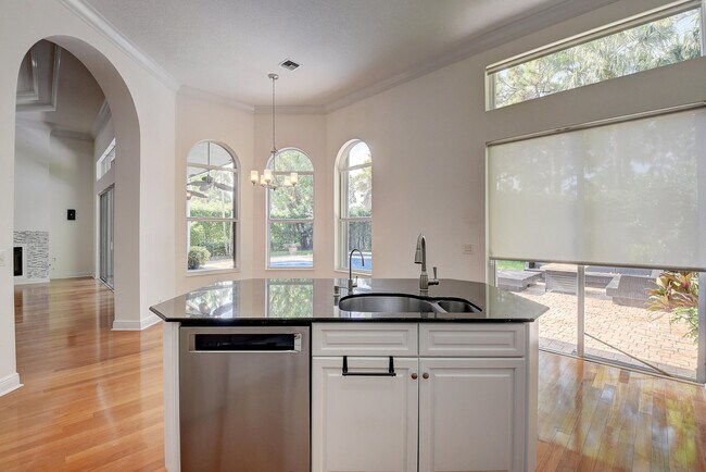 Building Photo - 6711 Royal Orchid Cir