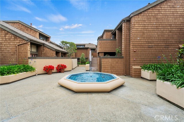 Building Photo - 2 Canyon Island Dr