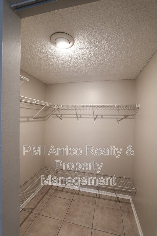 Building Photo - 4957 Puritan Cir