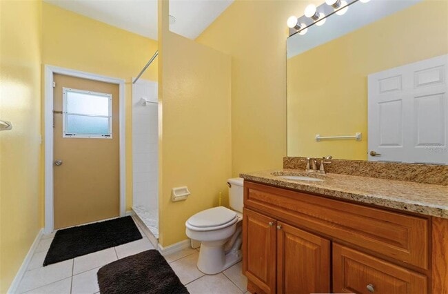 Building Photo - 135 Langham Dr