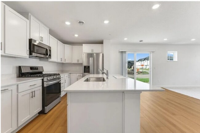 Building Photo - 5291 Long Pointe Pass