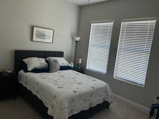 Building Photo - 2546 Kamin Dr