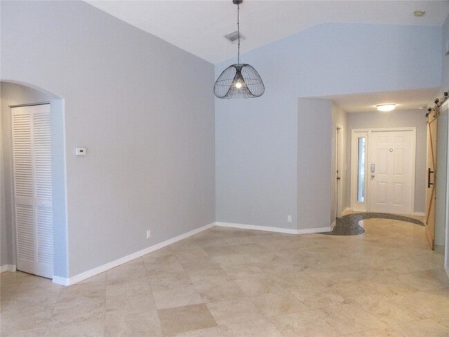 Building Photo - 4955 SW 35th Terrace