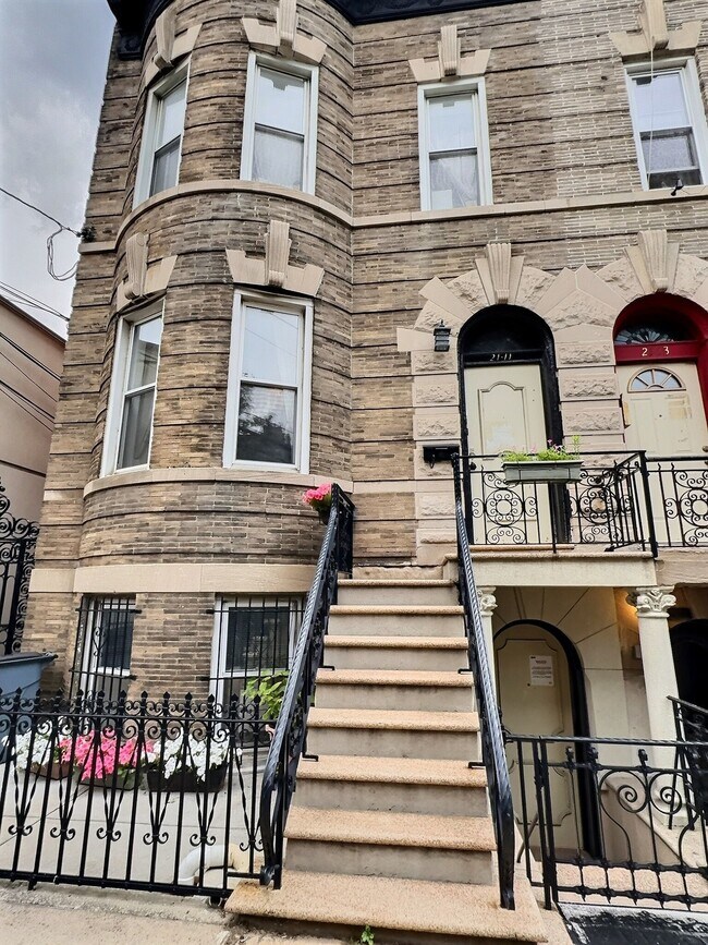 Building Photo - 21-11 46th Ave